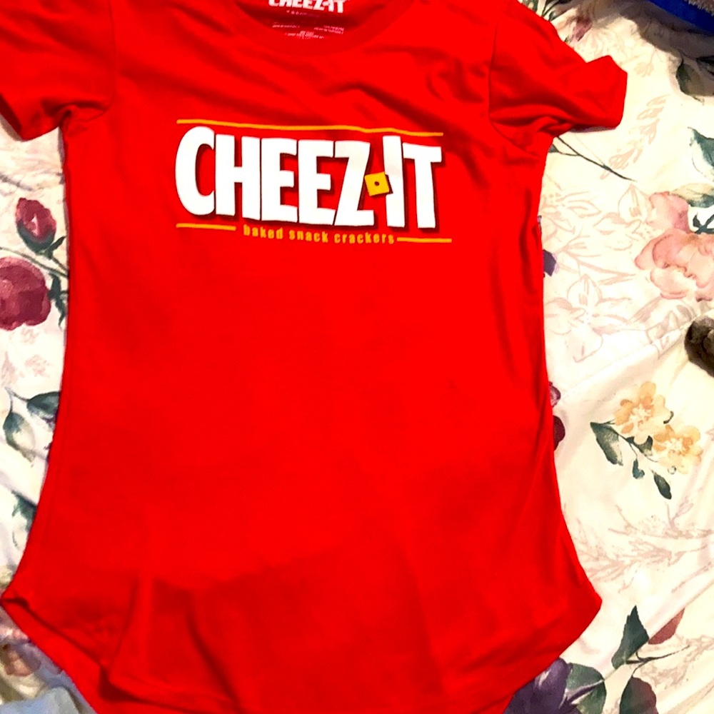 Brand new tshirt size M fits small